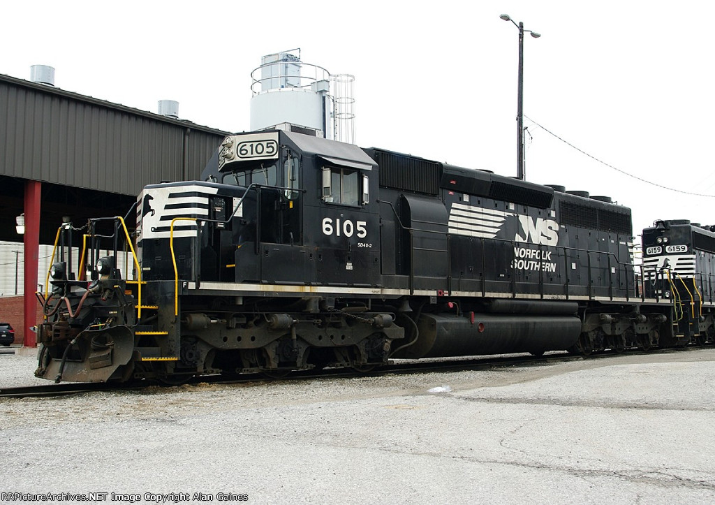 NS SD40-2 6105